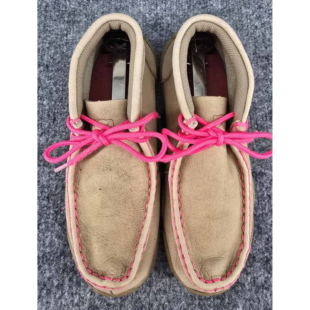 Twisted X Driving Moc Girls 3.5M Tan Pink Breast Cancer Awareness Western School